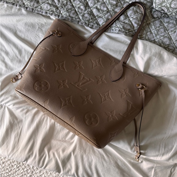 Louis Vuitton Neverfull MM - Picture 2 of 7